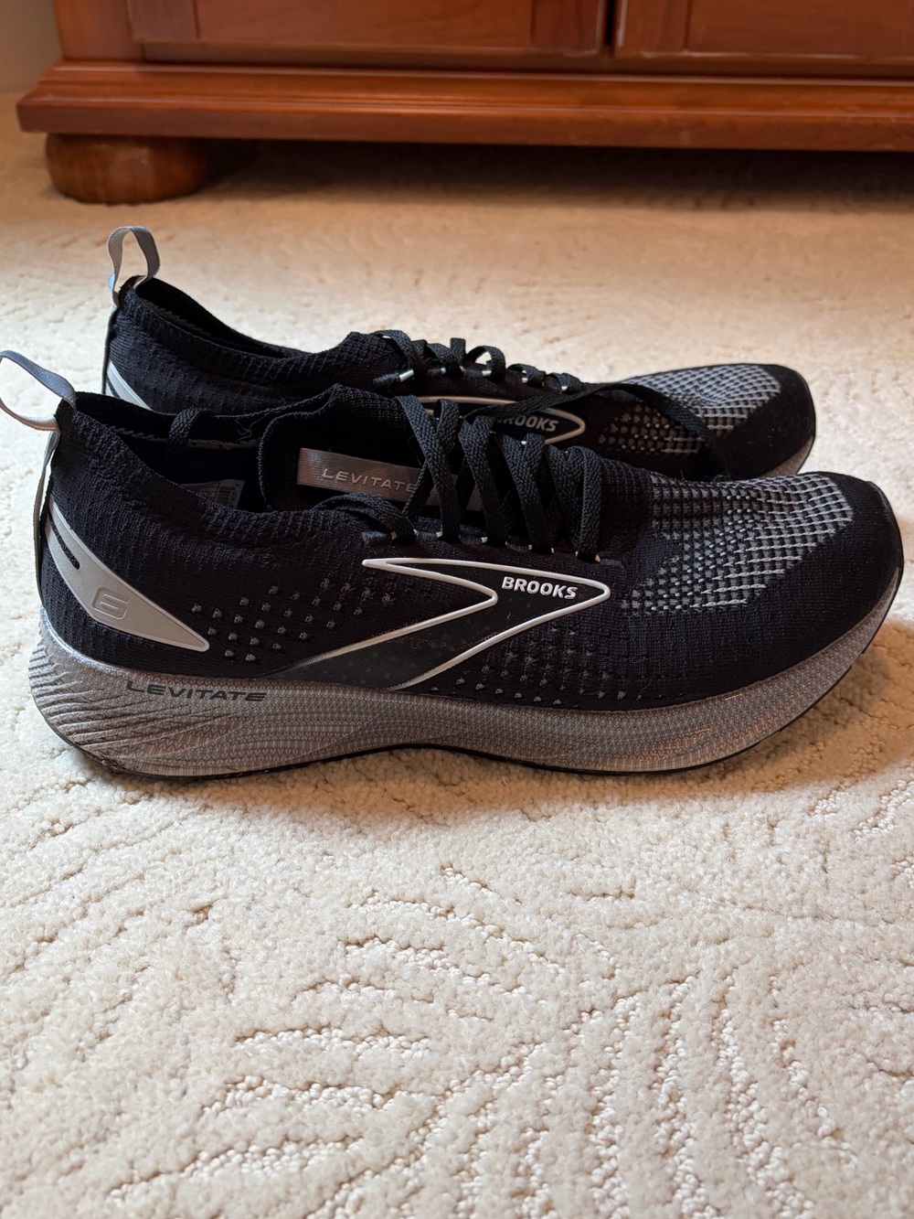 Brooks Levitate StealthFit Men’s 11.5 running shoes